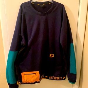 Nike pull over